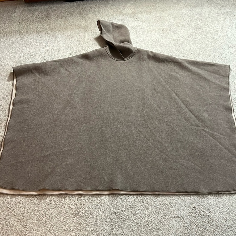 Lands’ End O/S One Size 90% Wool hooded reversible blanket poncho